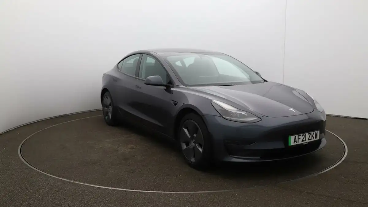 2021-tesla-model-3-e-long-range-4x4-big-35