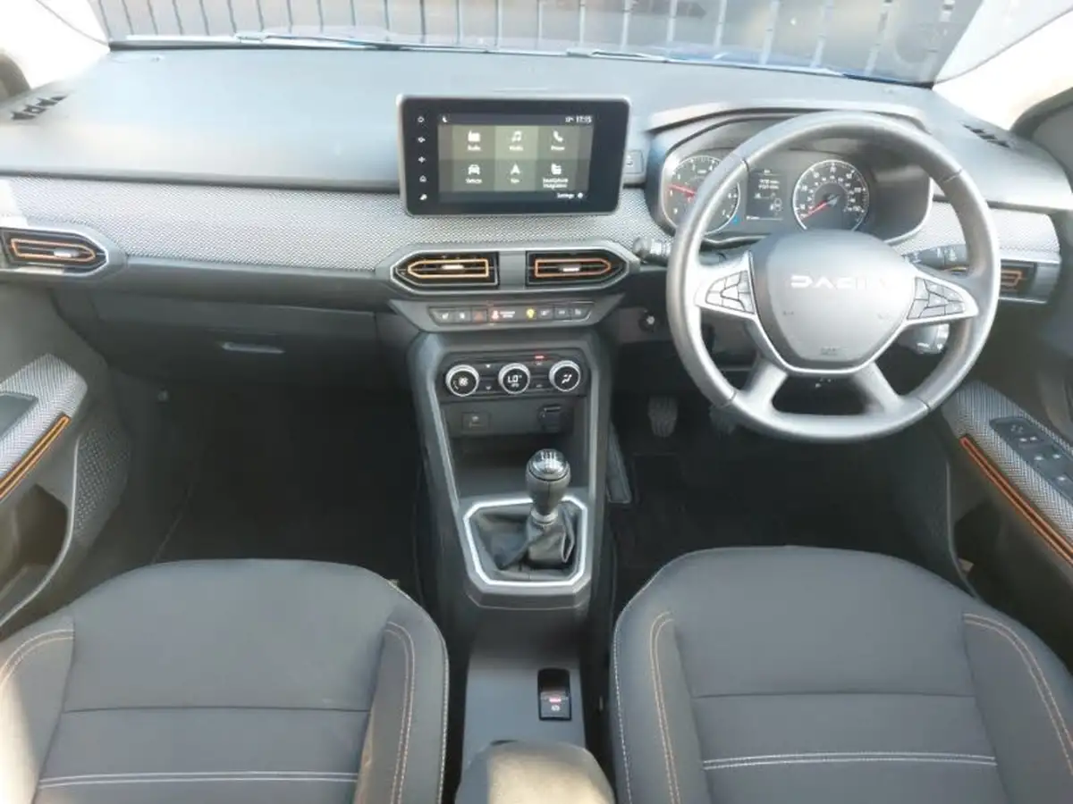 2023-dacia-sandero-stepway-10-tce-journey-90bhp-big-2