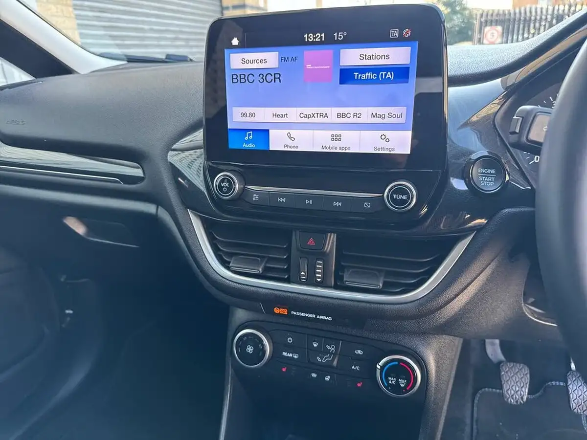 2023-ford-fiesta-10t-active-125ps-hybrid-mhev-big-21
