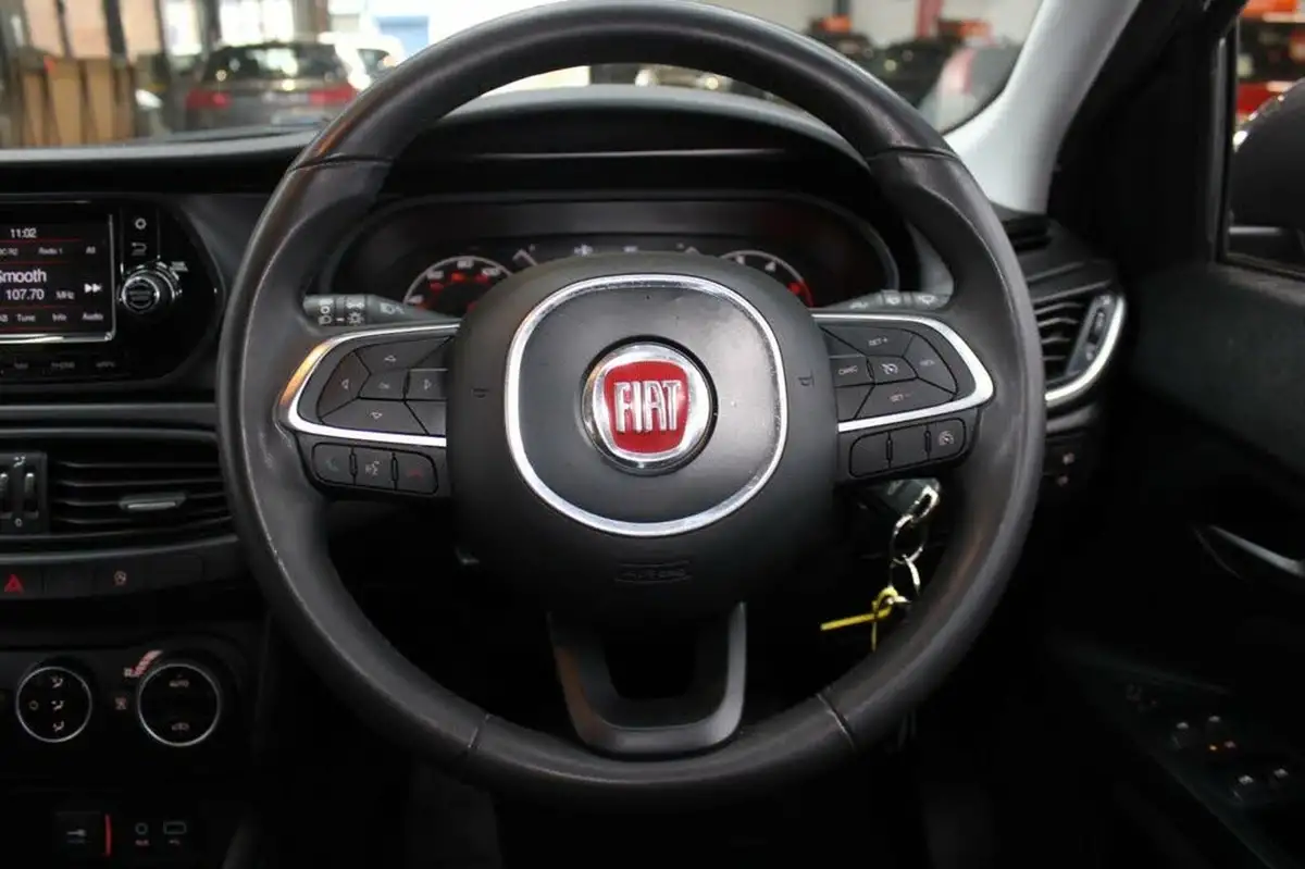 2018-fiat-tipo-16multijet-ii-lounge-hatchback-big-16