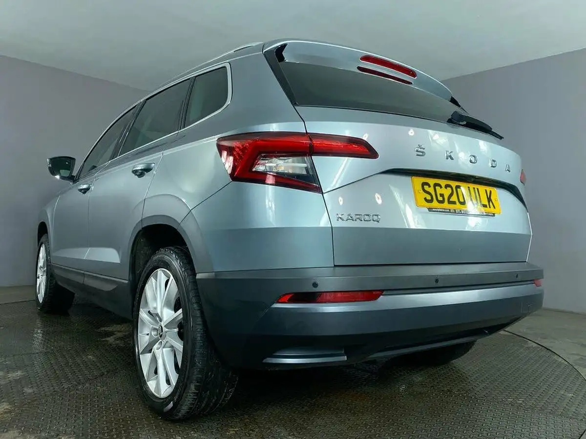 2020-skoda-karoq-15-tsi-se-l-dsg-big-13