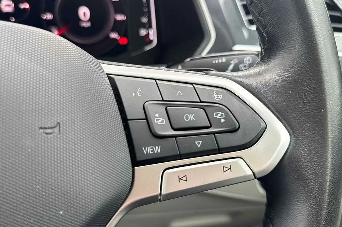 2022-volkswagen-tiguan-15-tsi-elegance-big-14