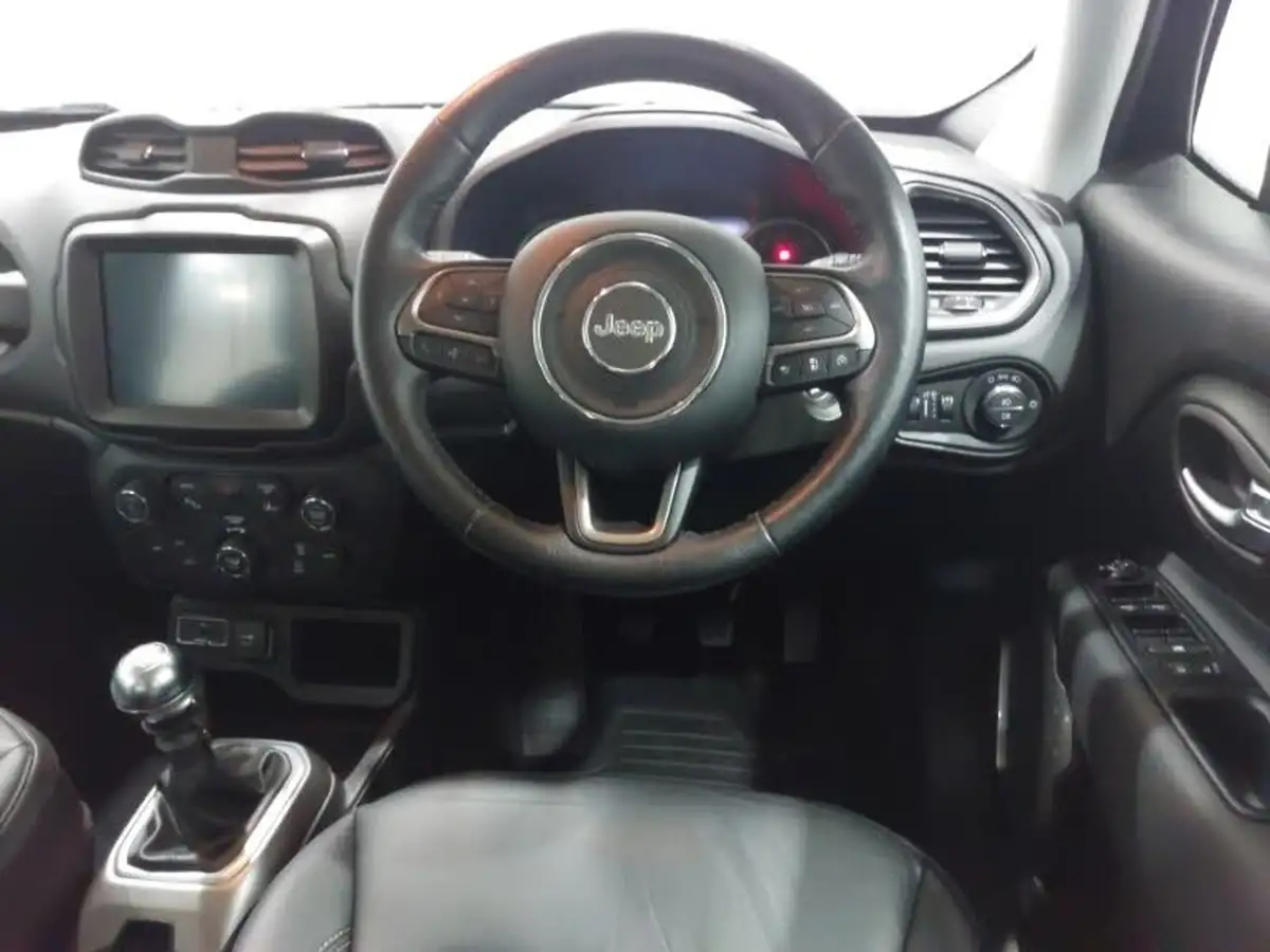 2021-jeep-renegade-10-gse-limited-big-6