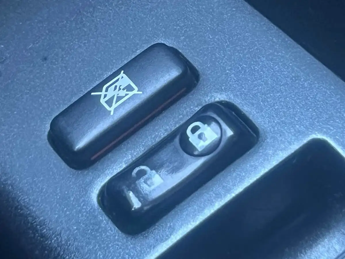 2018-toyota-rav4-25-vvt-i-icon-tech-big-50