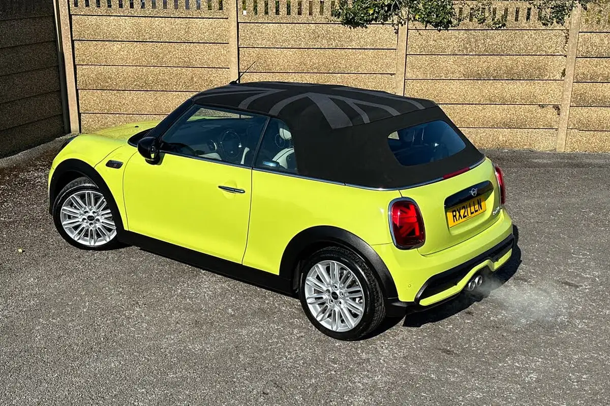 2021-mini-cooper-20-cooper-s-exclusive-convertible-2d-auto-big-41