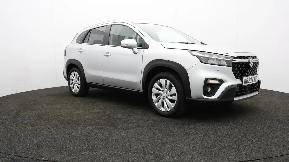 2023-suzuki-s-cross-15-motion-big-38