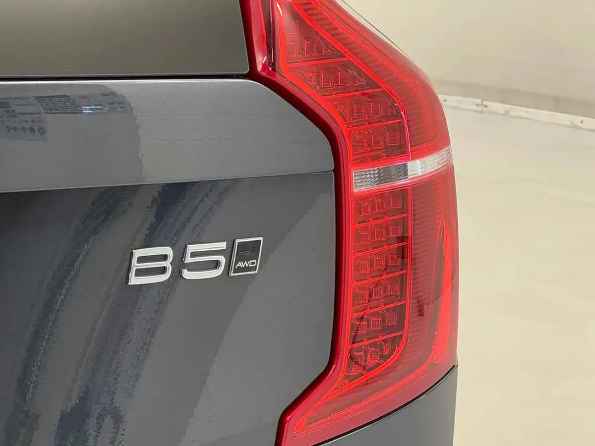 2022-volvo-xc90-20td-b5-r-design-big-36