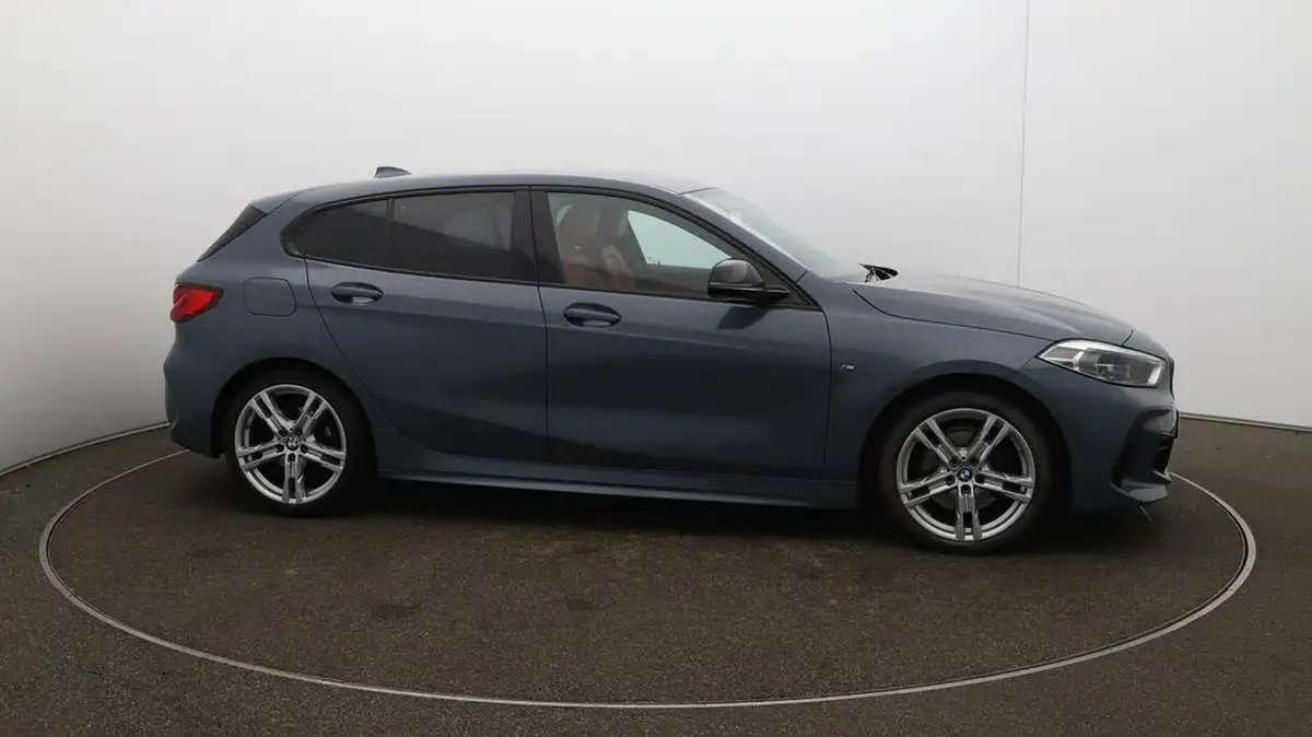 2021-bmw-1-series-15td-116d-m-sport-lcp-dct-big-41