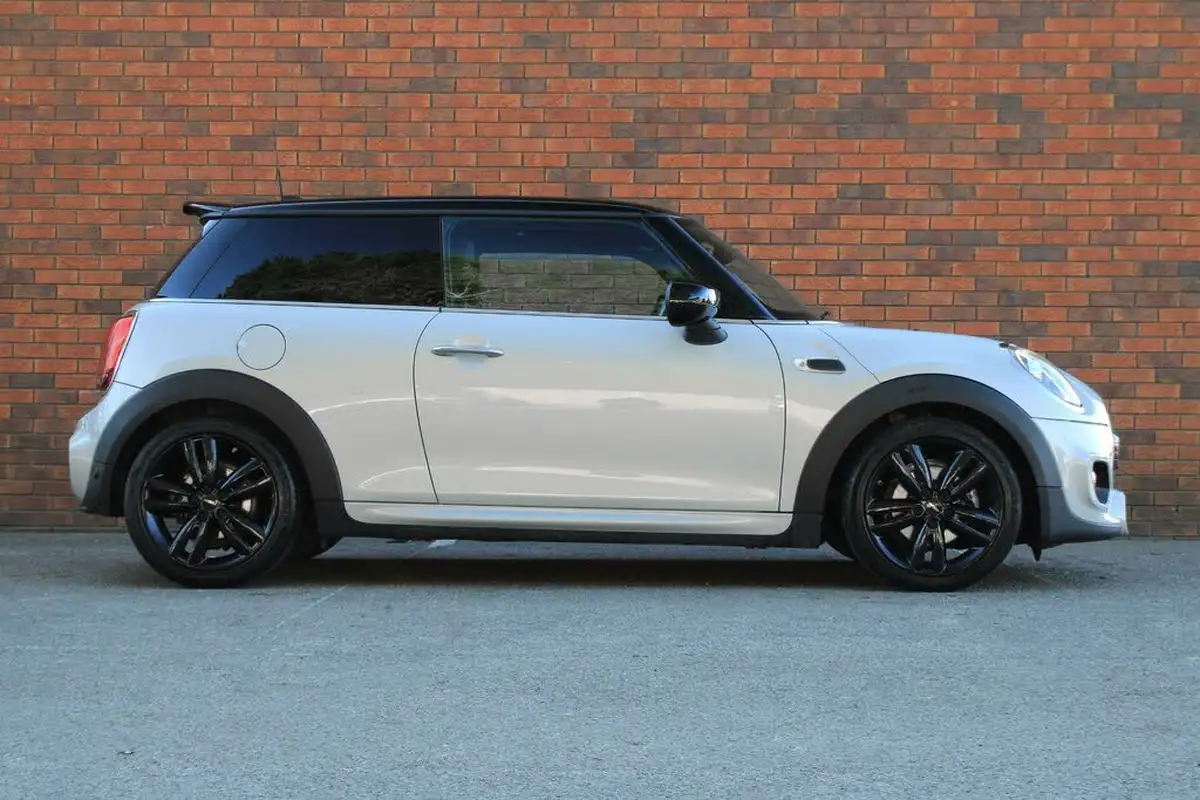 2019-mini-cooper-15-cooper-sport-hatchback-3d-big-1