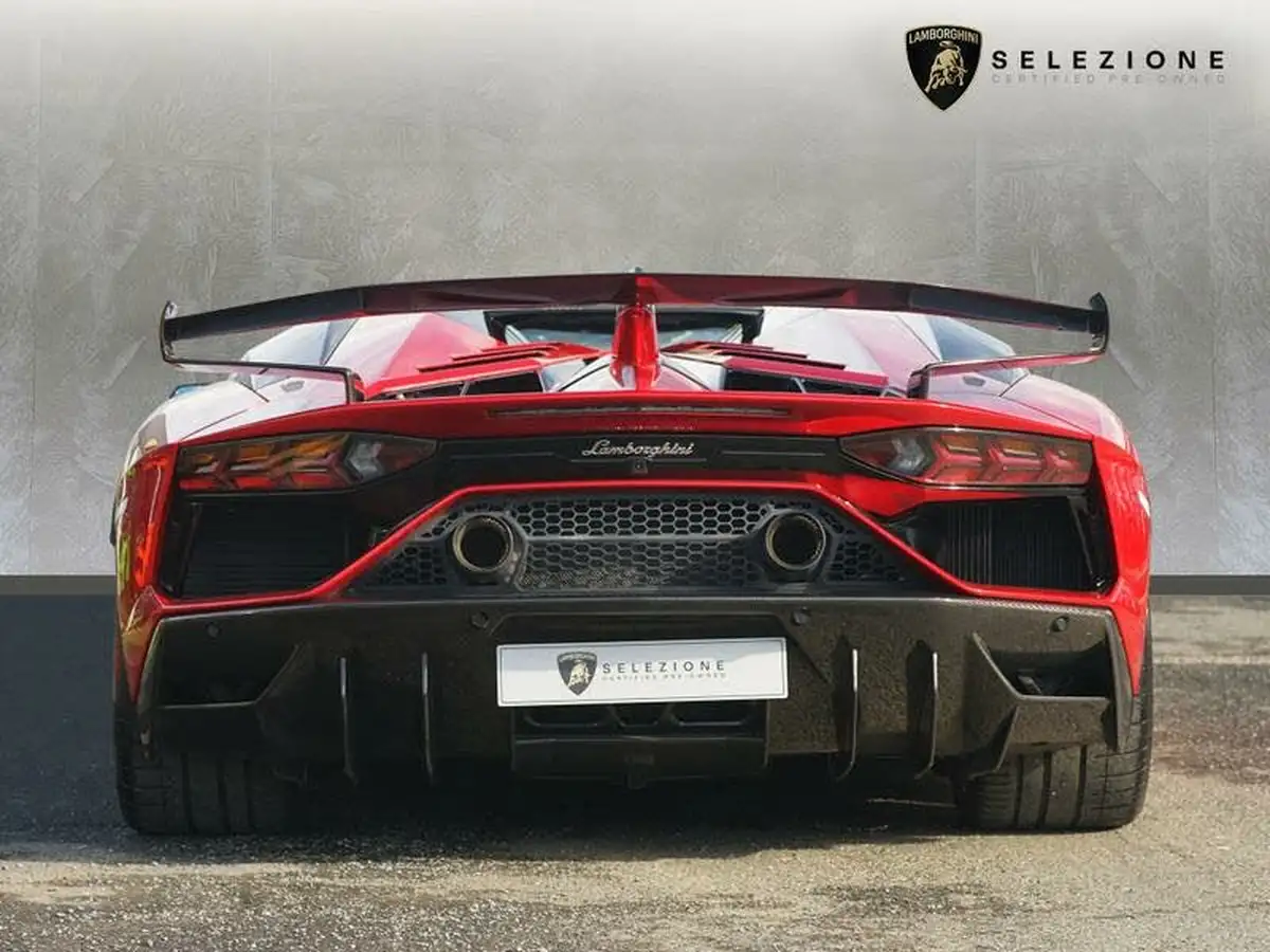 2021-lamborghini-aventador-65-svj-roadster-big-3