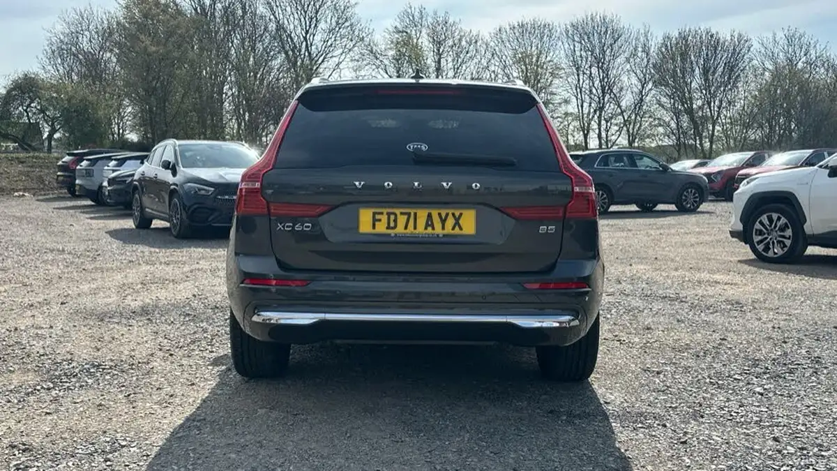 2021-volvo-xc60-20-b5-inscription-big-12