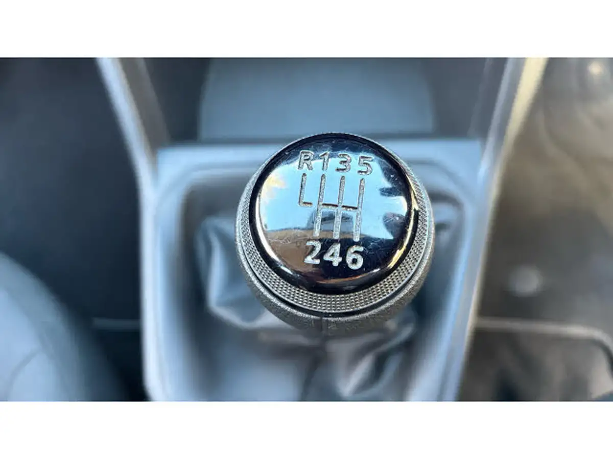 2021-dacia-sandero-10-tce-essential-90bhp-big-33