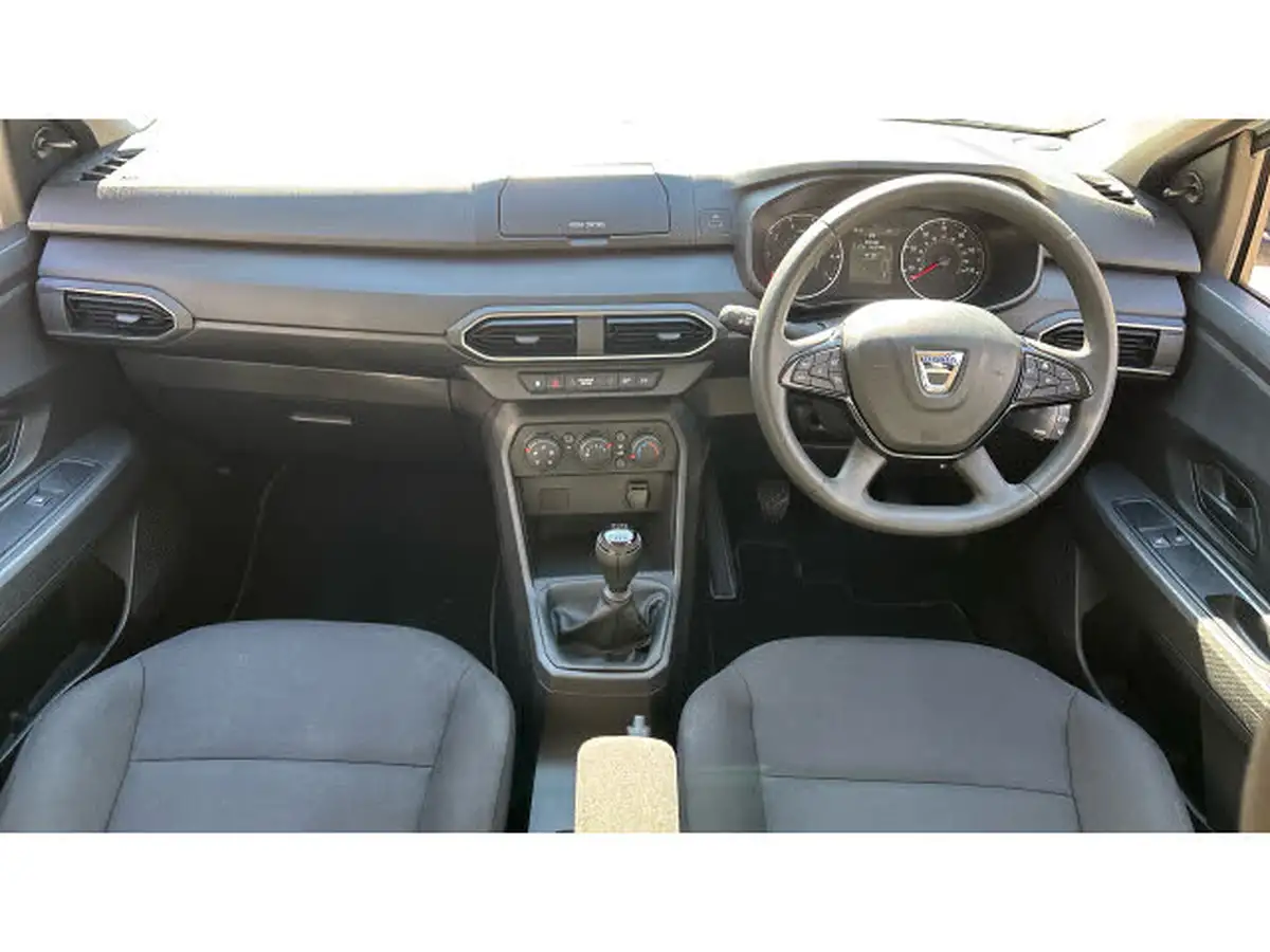 2021-dacia-sandero-10-tce-essential-90bhp-big-9