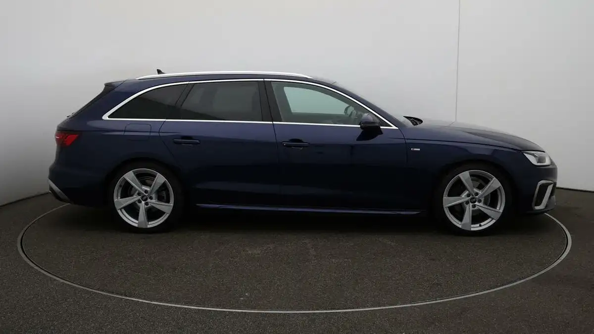 2022-audi-a4-avant-20-35-tfsi-s-line-tronic-big-43