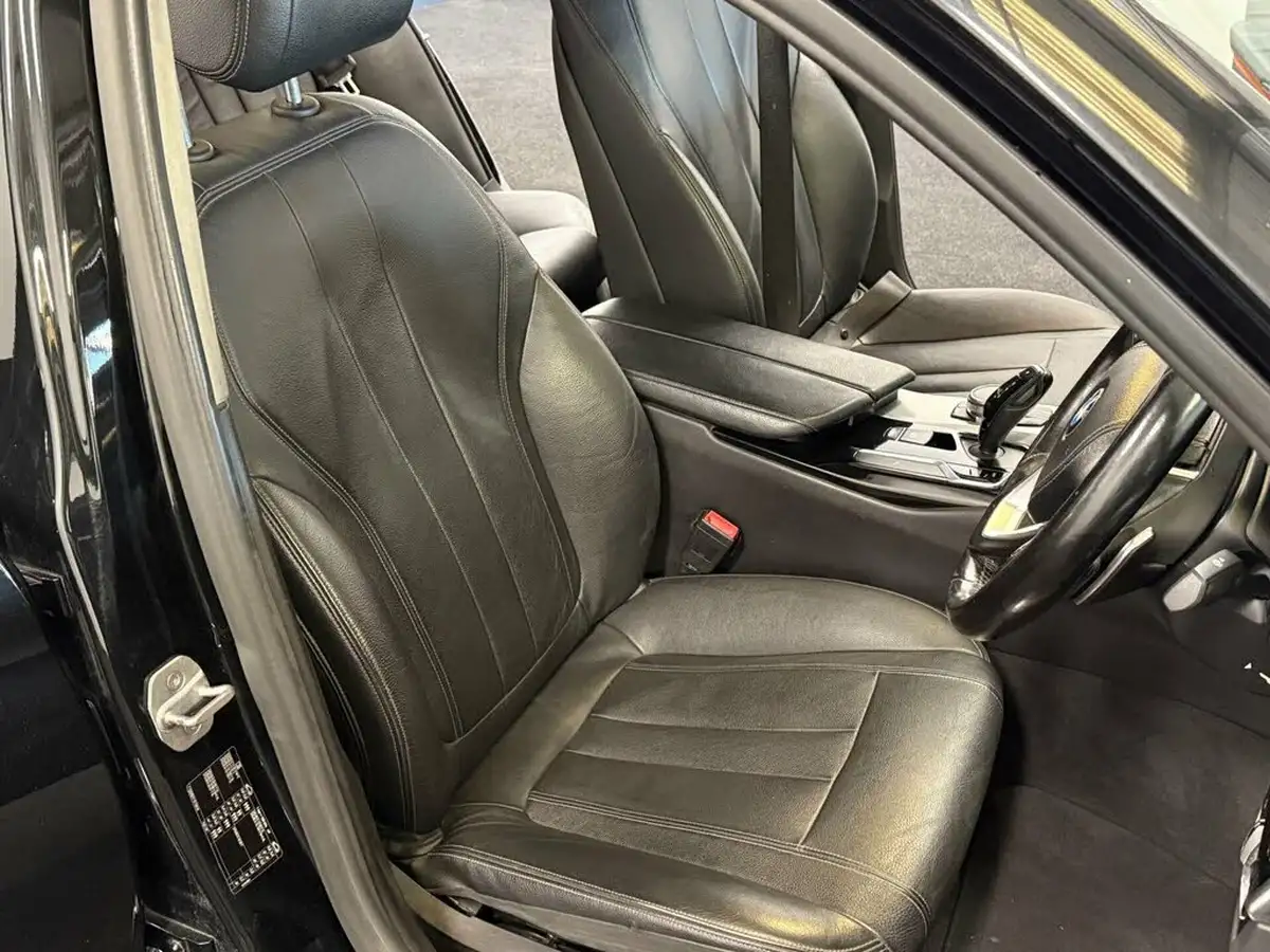 2017-bmw-5-series-20-530i-se-saloon-4d-big-13