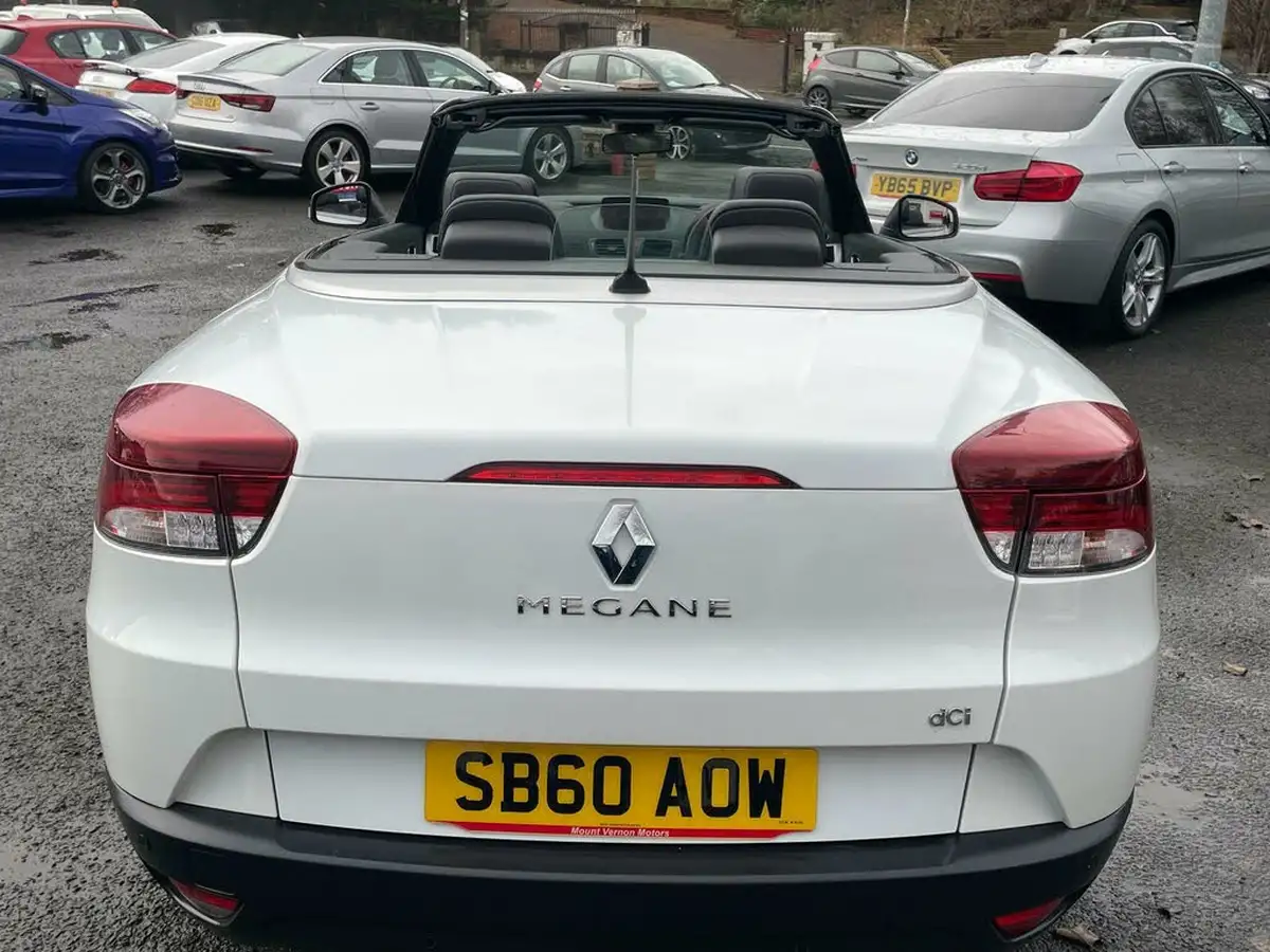 2010-renault-megane-19td-dynamique-tom-tom-19dci-130-coupe-convertible-2d-big-4
