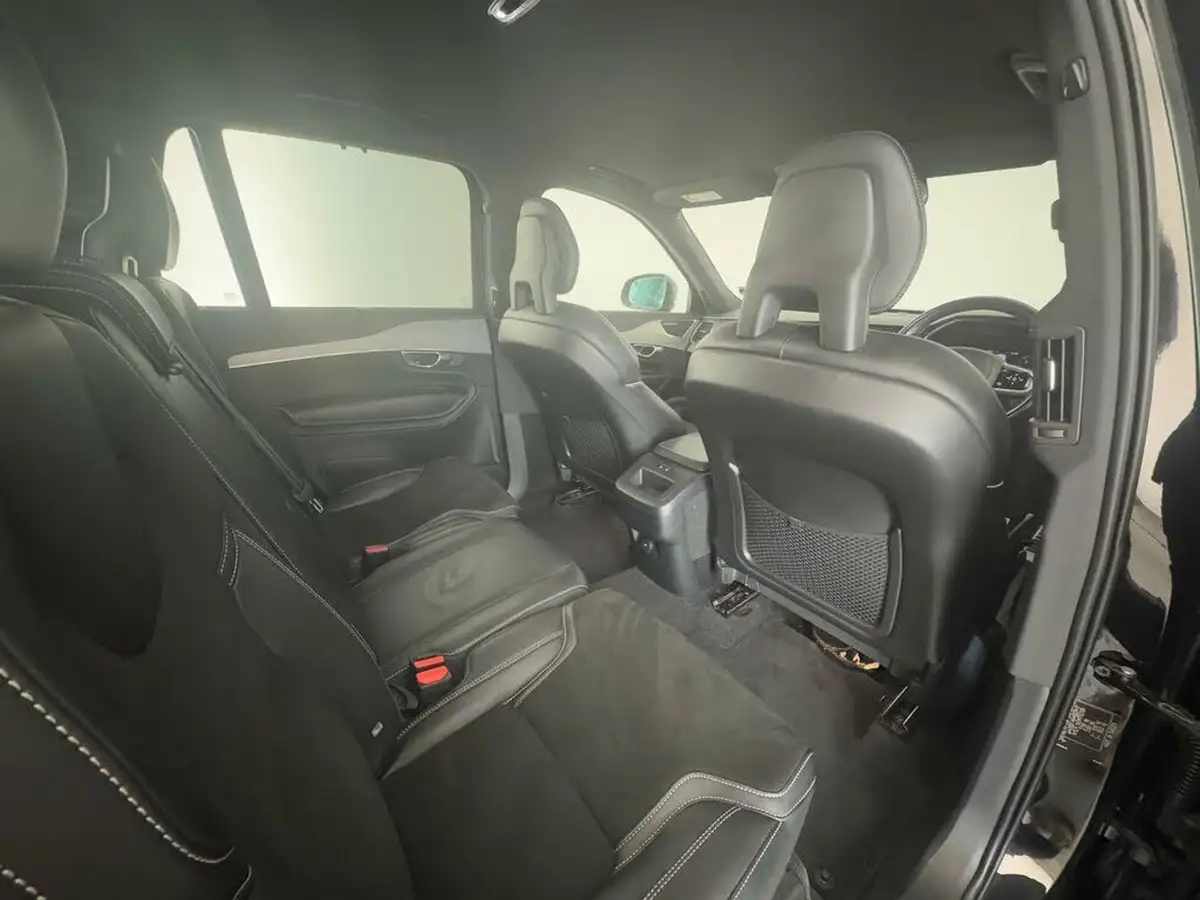 2021-volvo-xc90-20-b5-r-design-big-18