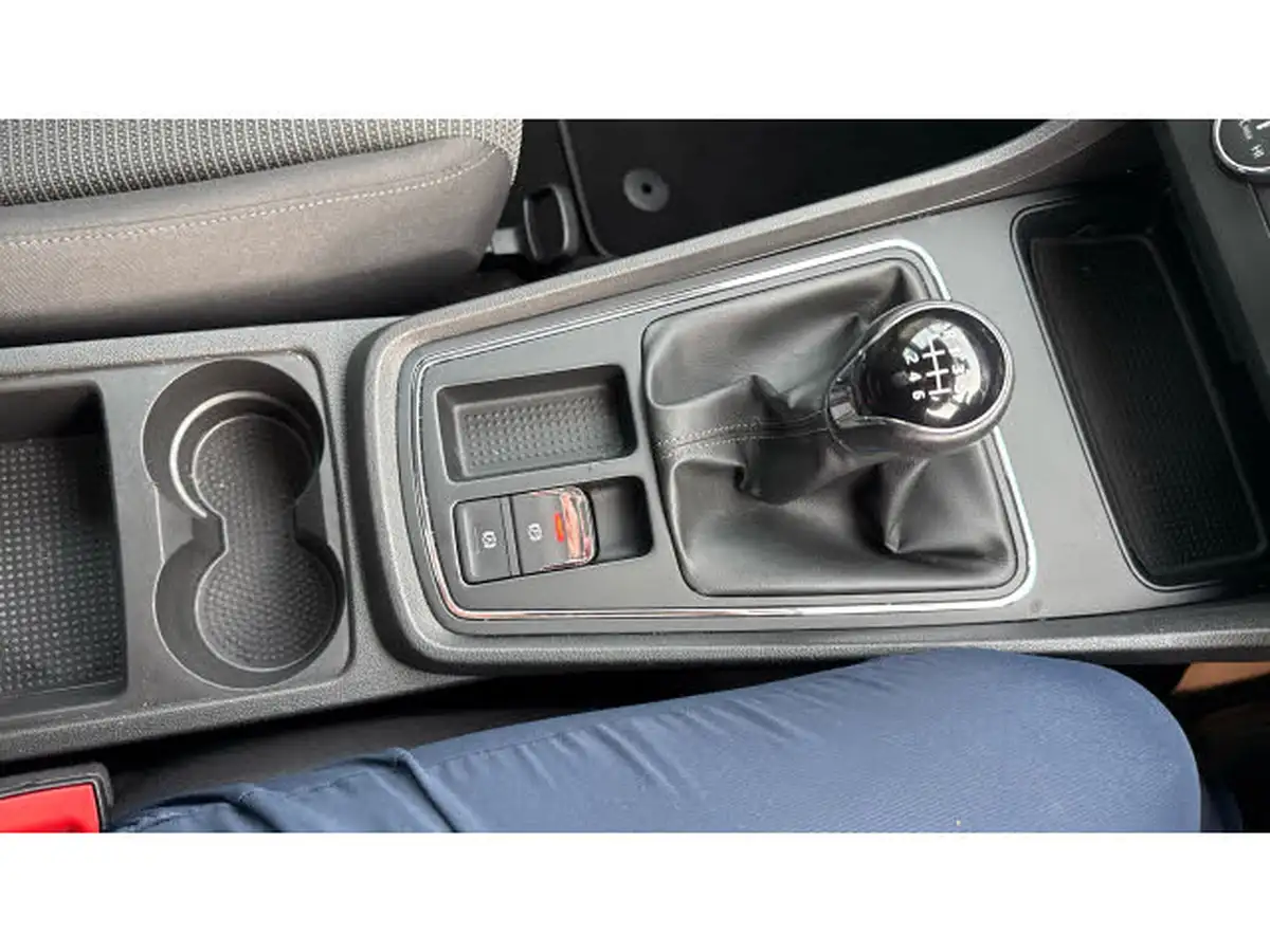 2020-seat-leon-10-tsi-se-dynamic-115ps-hatchback-big-44