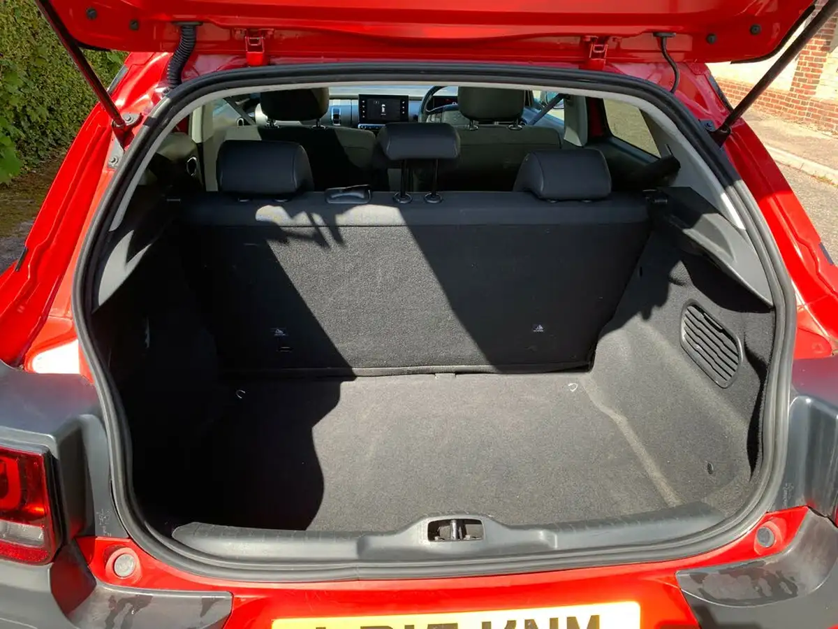 2015-citroen-c4-cactus-12-flair-82ps-big-10