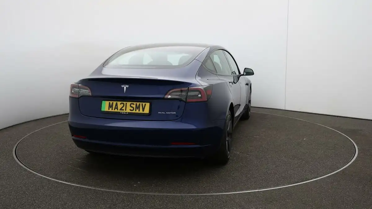 2021-tesla-model-3-e-long-range-4x4-big-48