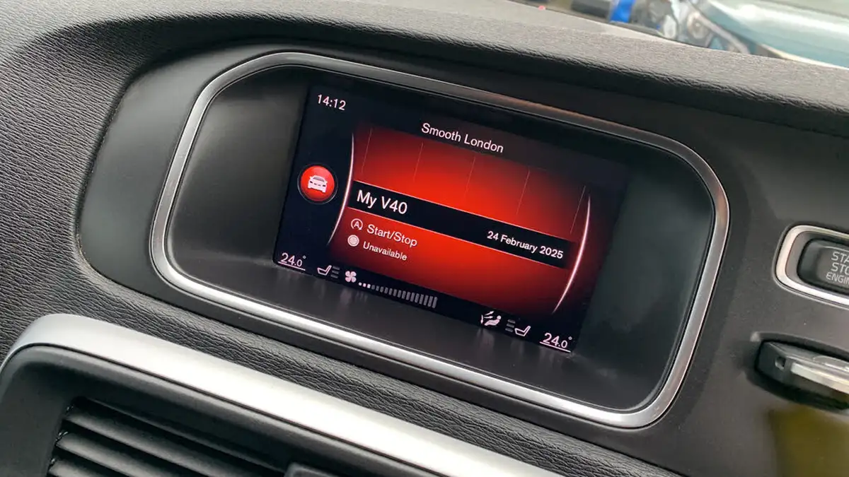 2019-volvo-v40-15-t2-inscription-big-30