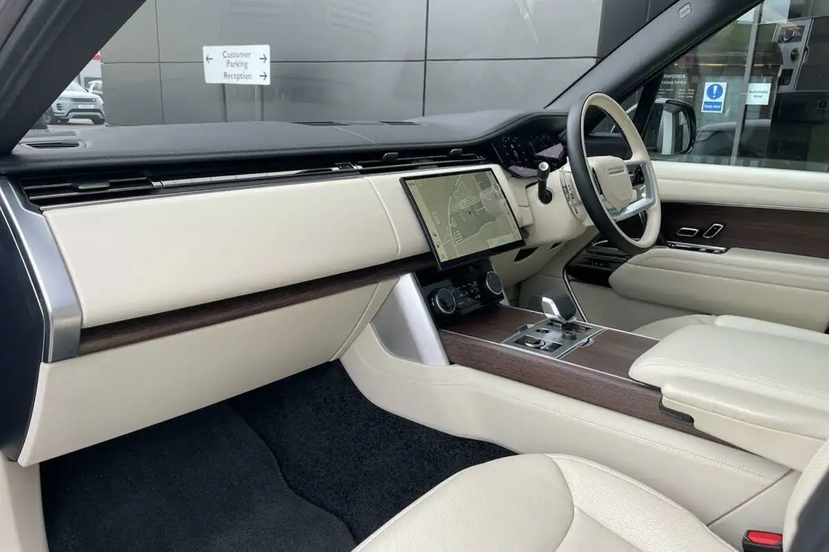 2023-land-rover-range-rover-30-p440e-autobiography-big-41