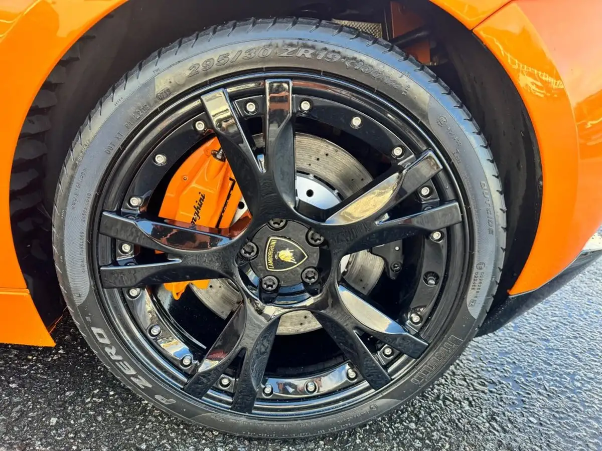 2012-lamborghini-gallardo-big-37