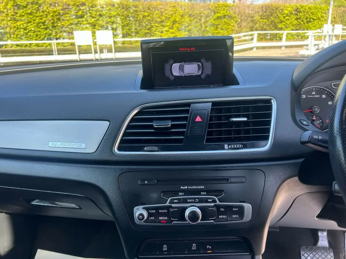 2014-audi-q3-20-quattro-s-line-169ps-tronic-big-15