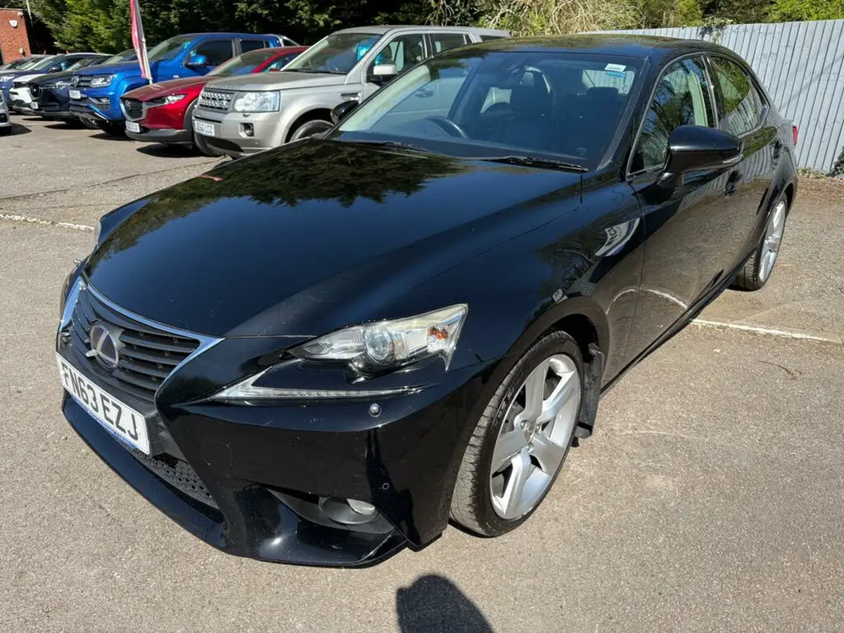 2013-lexus-is-300h-25-premier-big-6