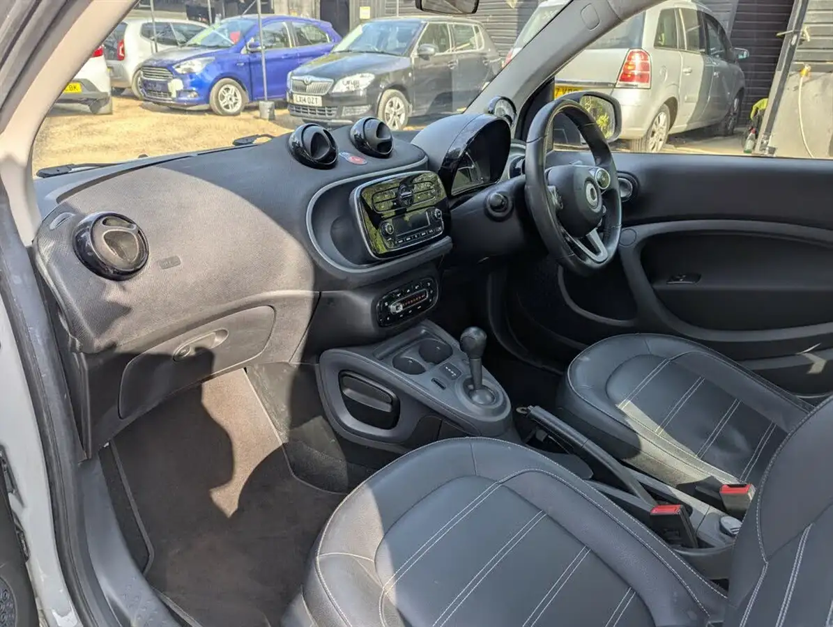 2019-smart-fortwo-10-prime-coupe-twinamic-big-12