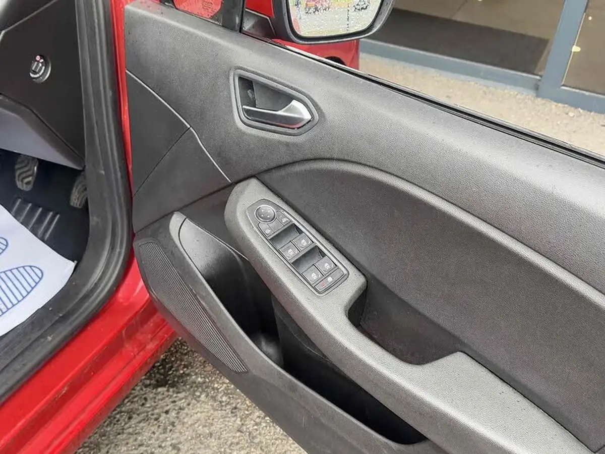2022-renault-clio-10-tce-iconic-edition-big-22