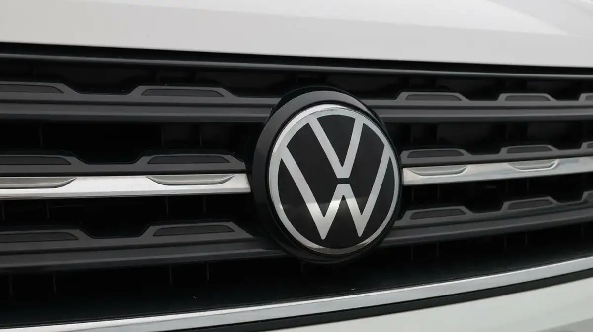 2023-volkswagen-t-cross-10-tsi-black-edition-110ps-big-22