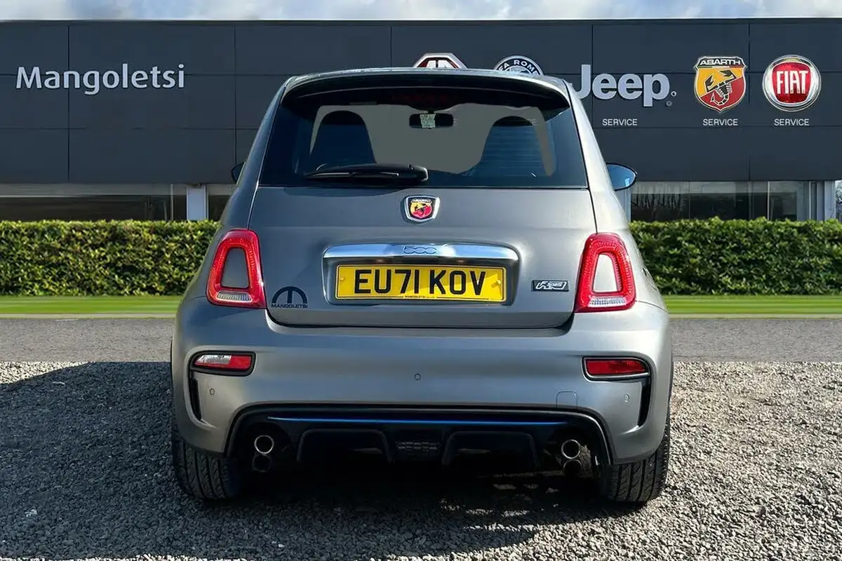 2021-abarth-595-14-tjet-f-mta-big-3