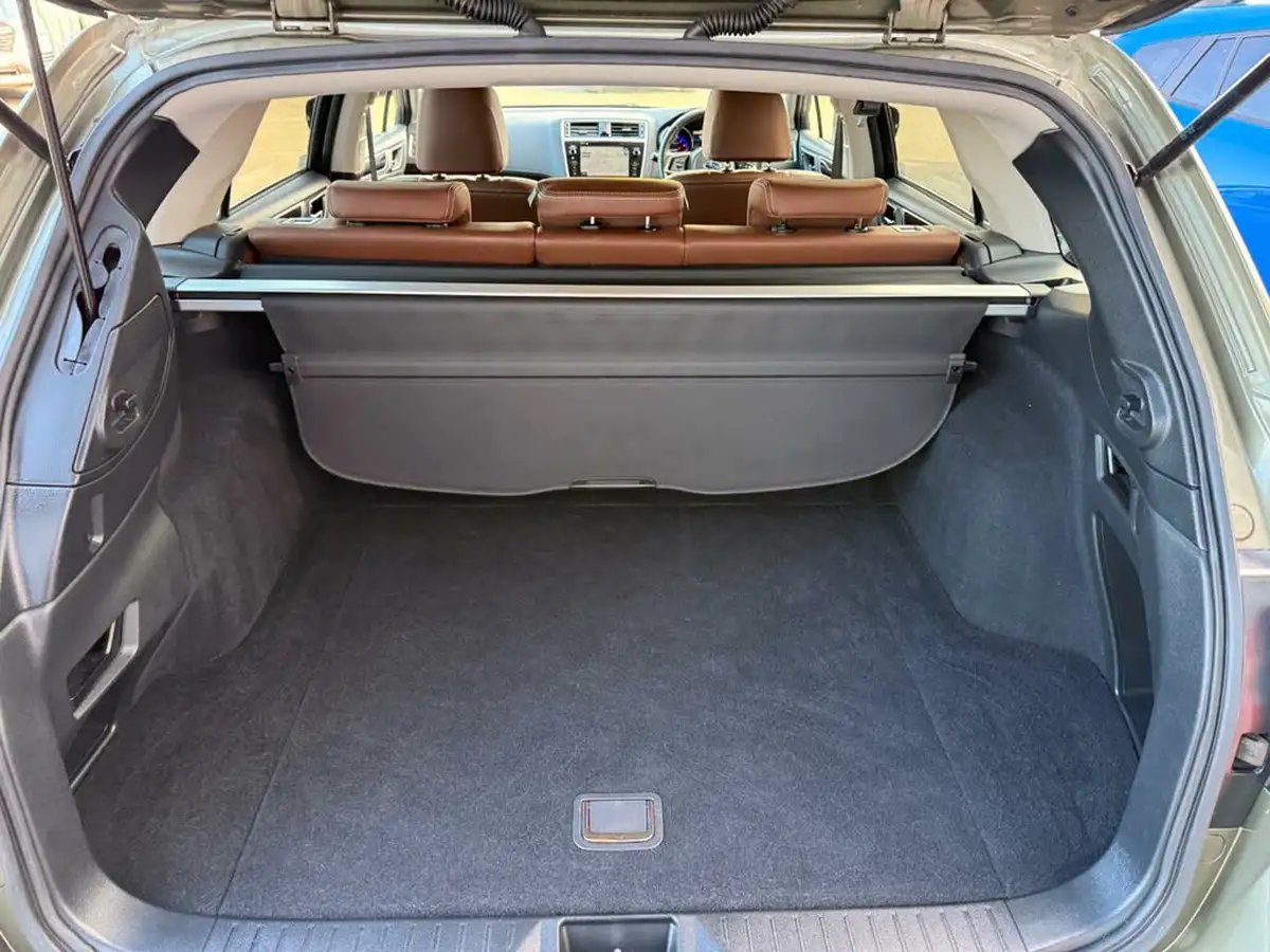 2024-subaru-outback-25i-touring-big-10