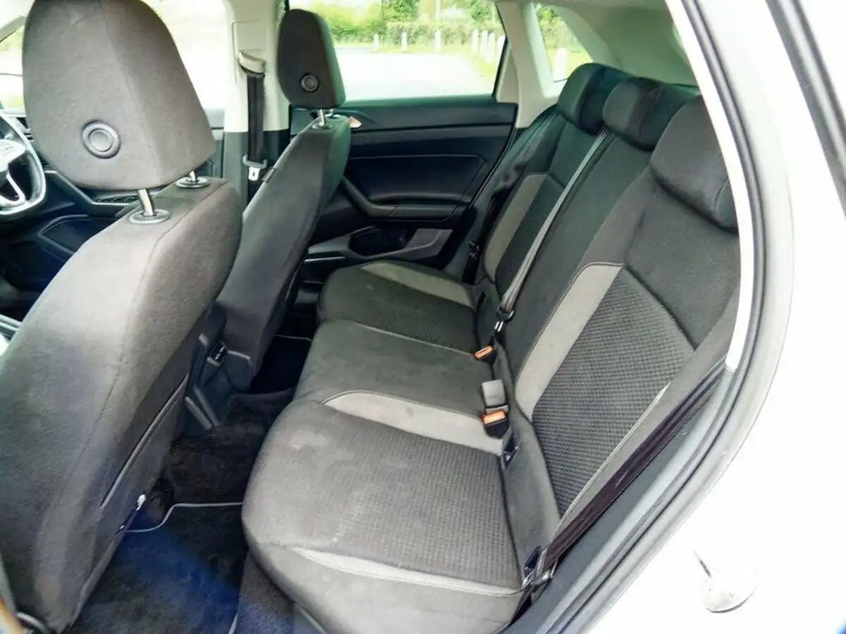 2021-volkswagen-polo-10-tsi-life-big-28