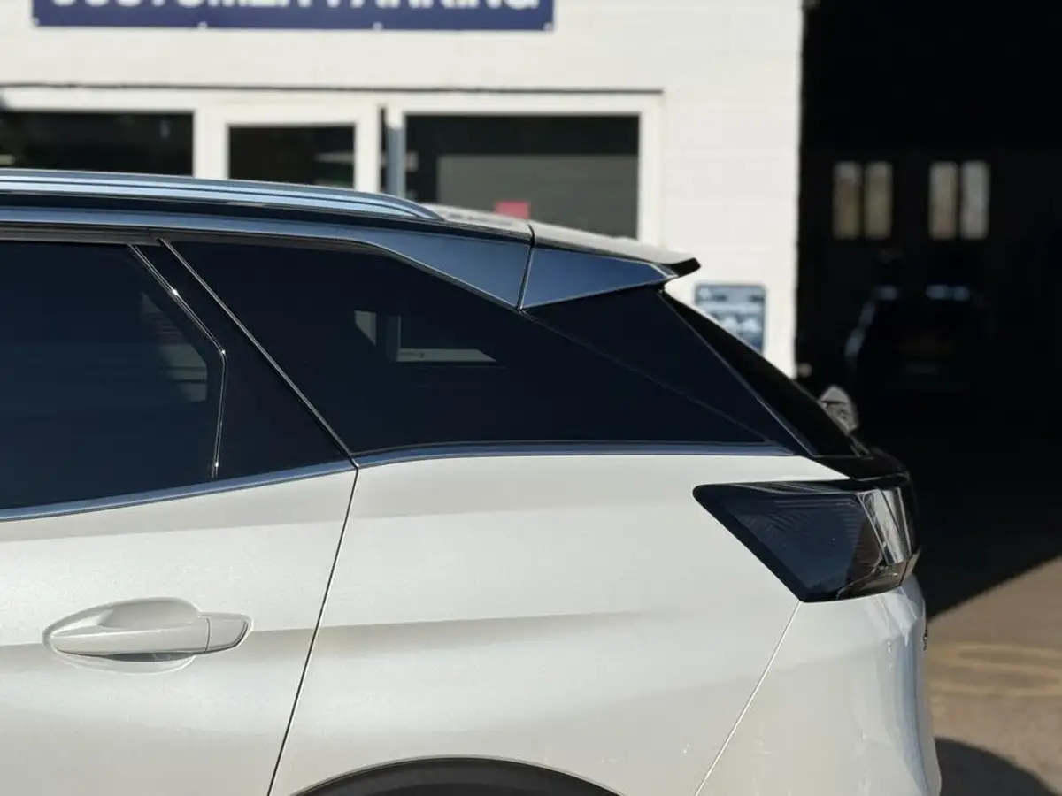 2022-peugeot-3008-suv-15-bluehdi-gt-big-24