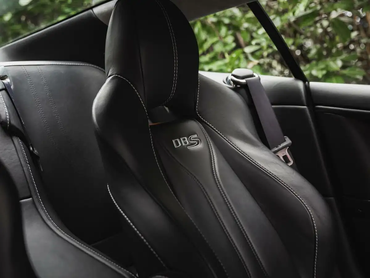 2011-aston-martin-dbs-60-touchtronic-big-8