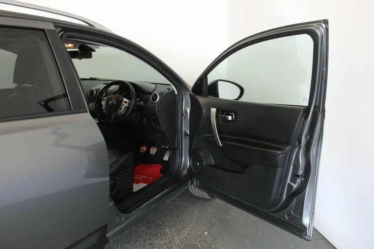 2011-nissan-qashqai2-16td-tekna-ss-4wd-big-20