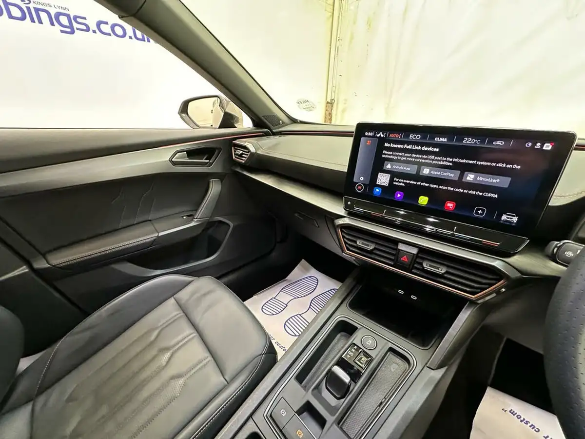 2024-cupra-formentor-14-e-hybrid-vz2-big-23