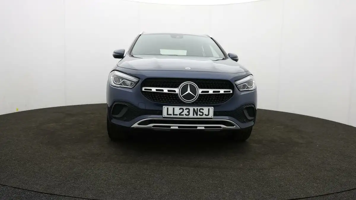 2023-mercedes-benz-gla-class-13-gla-200-sport-executive-station-wagon-big-47