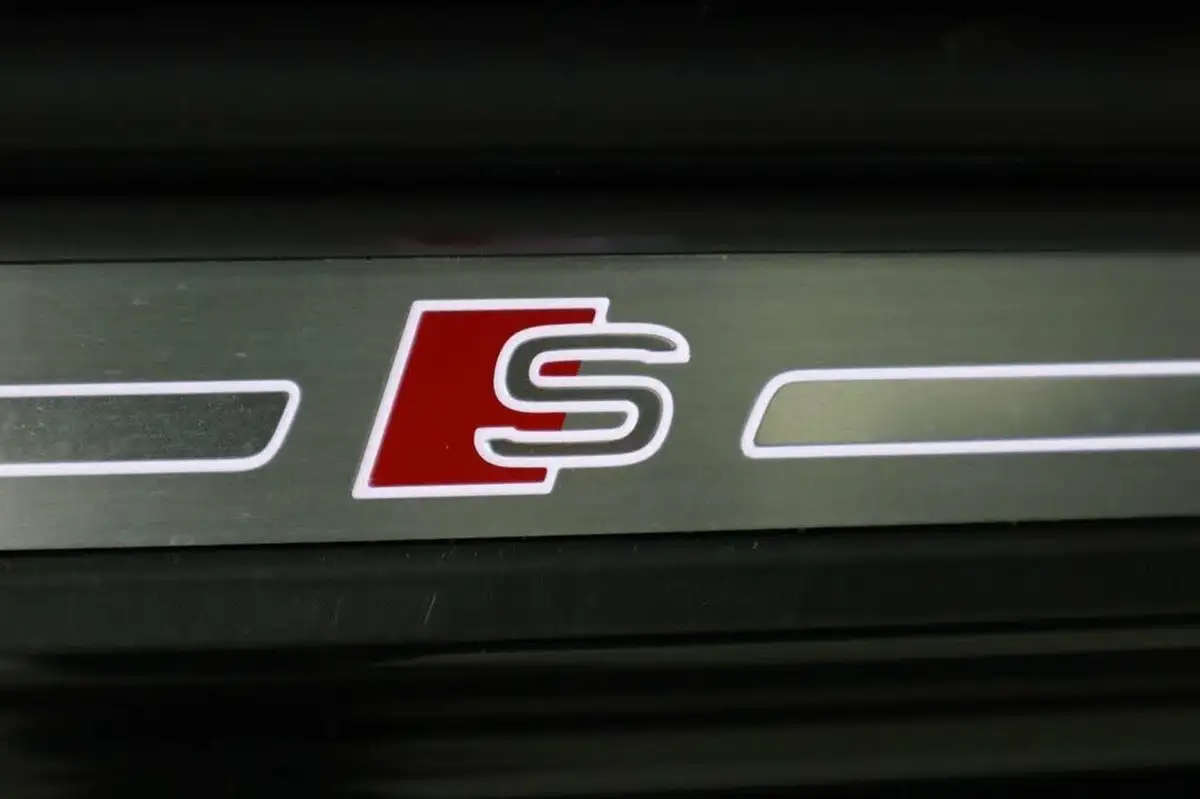 2017-audi-s3-20-tfsi-sportback-5d-s-tronic-big-56