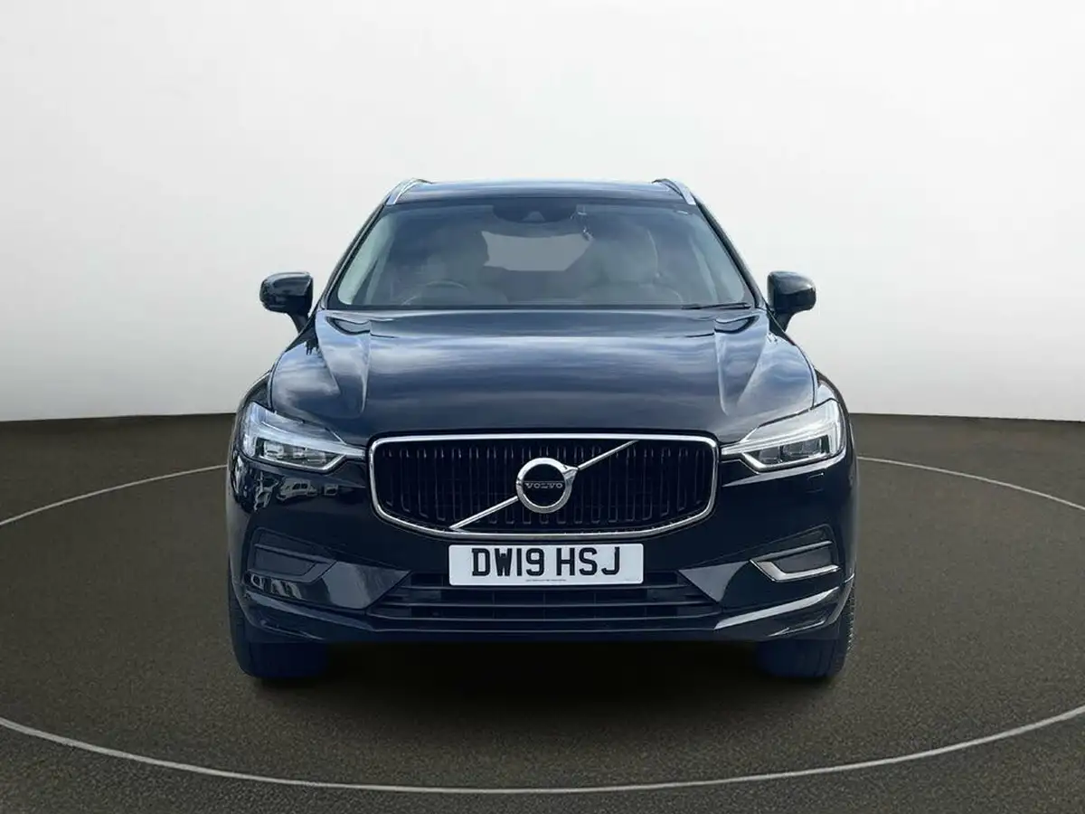 2019-volvo-xc60-20td-b4-momentum-big-3