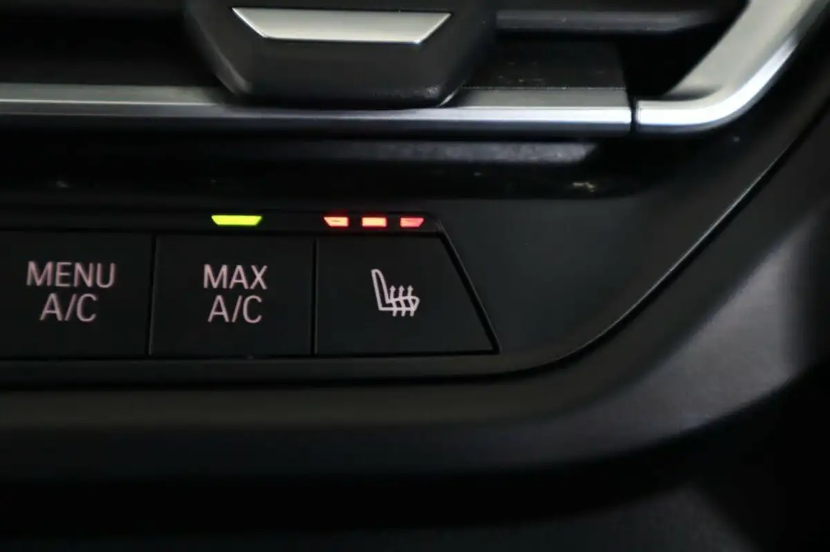 2021-bmw-1-series-20-m135i-xdrive-big-17