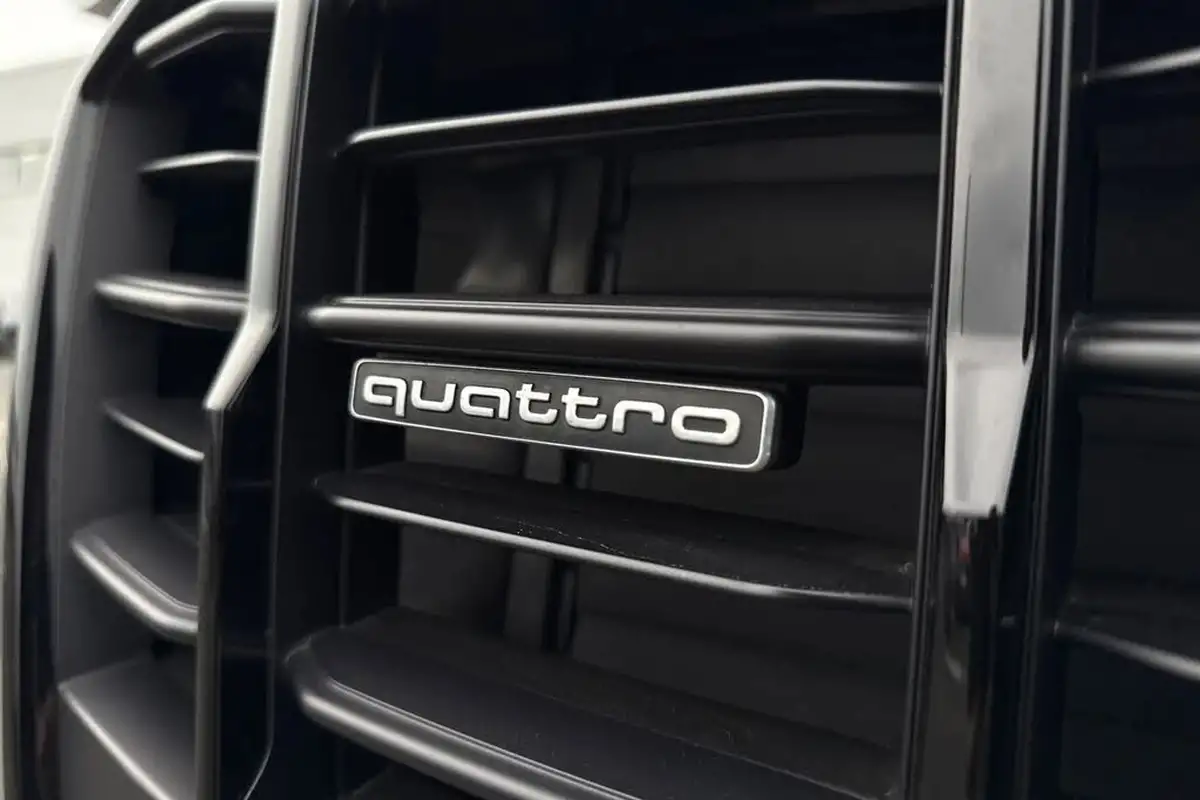 2023-audi-q7-30-50-tdi-black-edition-big-25