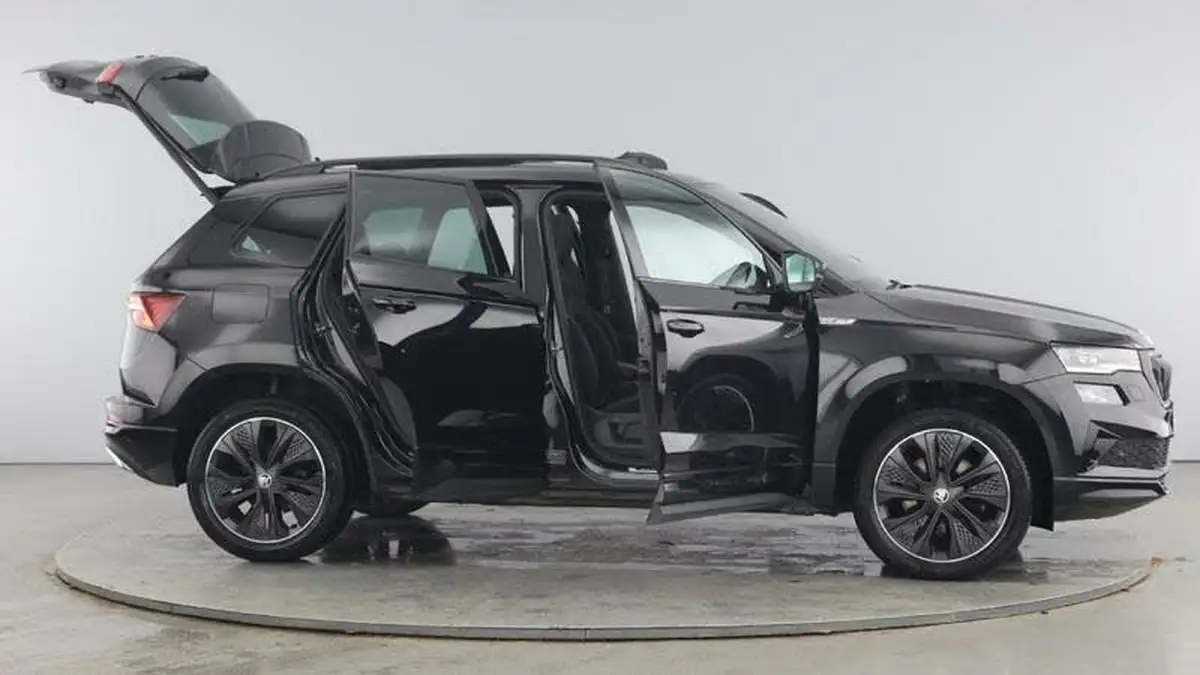 2022-skoda-karoq-15-tsi-sportline-big-9