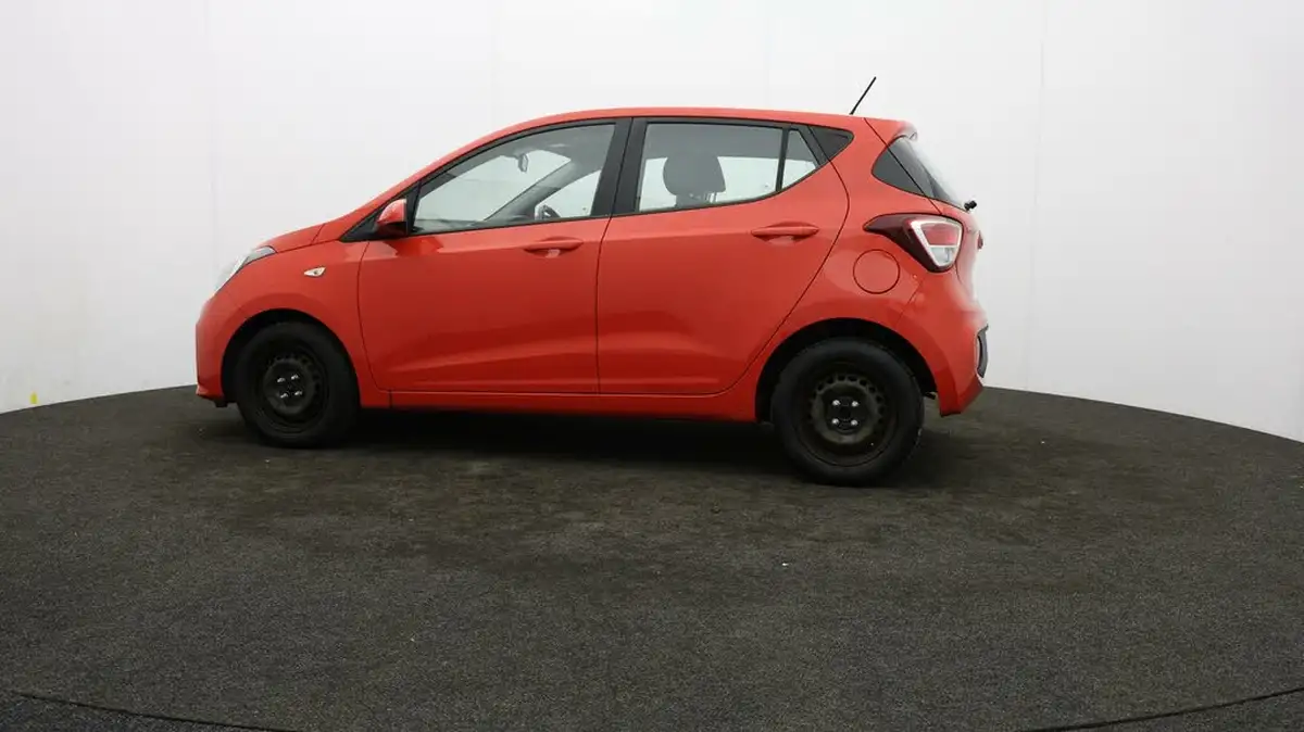 2018-hyundai-i10-10-se-67ps-big-63