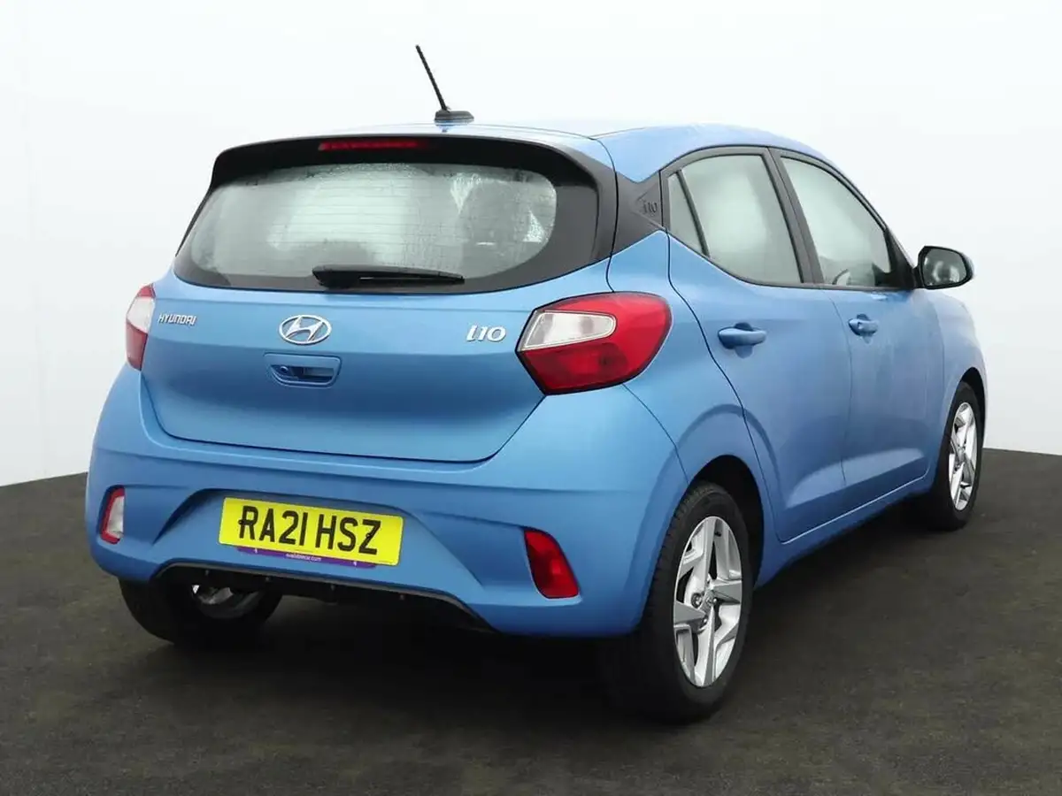 2021-hyundai-i10-12-se-connect-auto-big-4