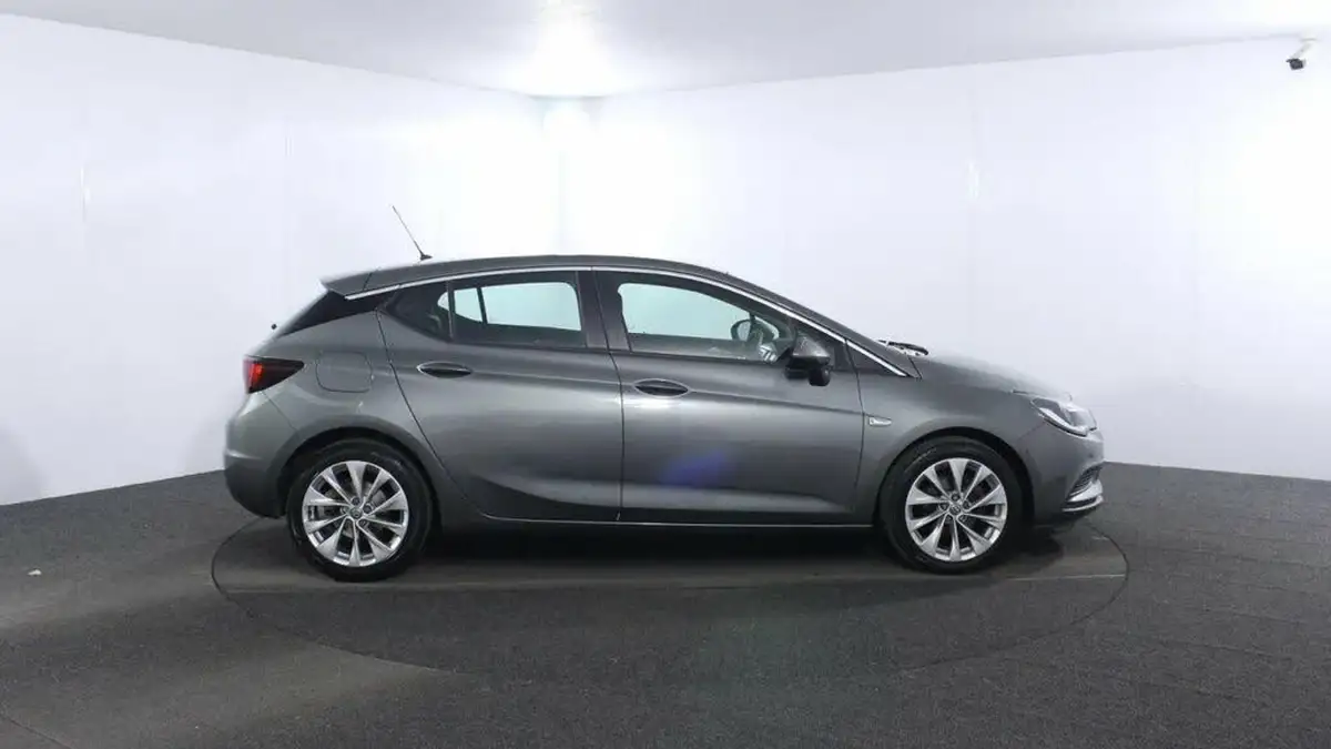 2016-vauxhall-astra-14i-16v-turbo-design-125ps-hatchback-big-7
