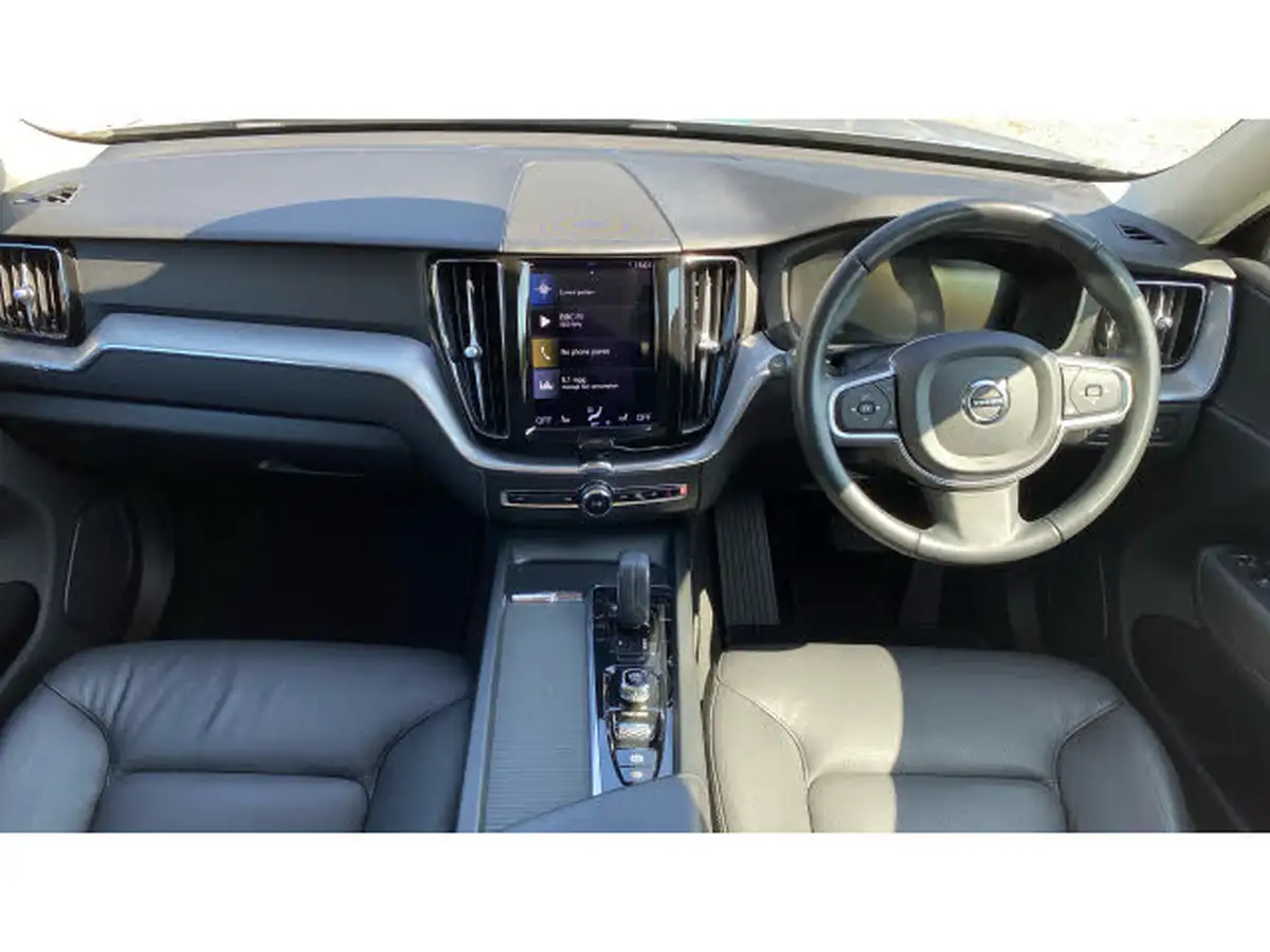 2021-volvo-xc60-20td-b4-momentum-big-19