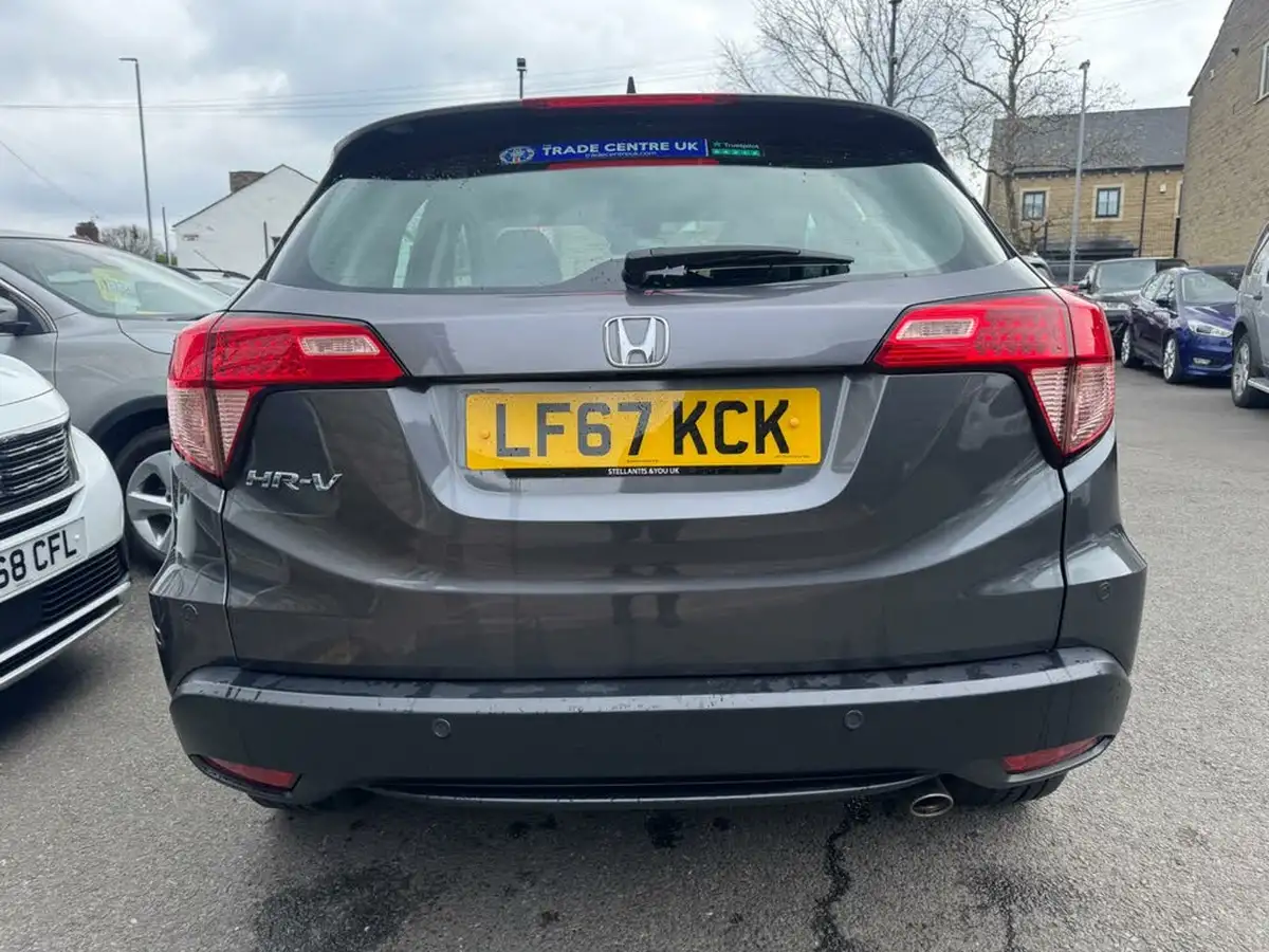 2017-honda-hr-v-16-i-dtec-se-navi-big-2